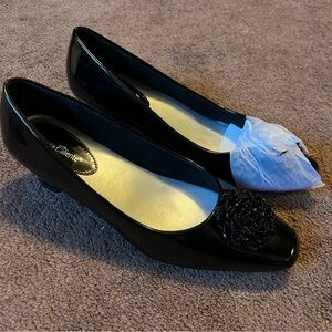 Elegant Torta Caliente Women’s Shoes Black Size 9.5 NWOT Beaded Embellishment